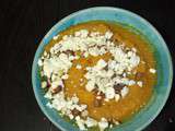 Purée de courge butternut et de carottes, crumble feta noisettes