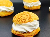 Choux à la crème fourrés aux fraises