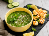 Gaspacho de concombre et halloumi grillé