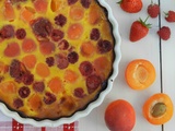 Clafoutis vanillé aux abricots, fraises et framboises