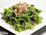 Chou kale sauté aux fruits secs et graines