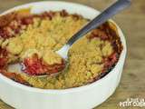 Crumble à la rhubarbe et à la fraise