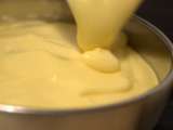 Sauce hollandaise faite maison (rapide et facile). Inratable