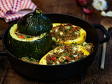 Courgettes farcies à la semoule, aux poivrons confits et au munster blanc