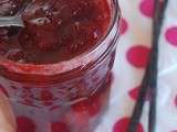 Confiture fraise, rhubarbe et vanille