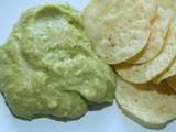 Avocado puree with yoghurt – Guacamole-style dip and spread