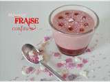 Mousse à la fraise sur un lit de confiture maison