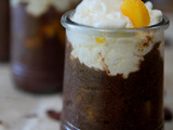 Mousse au chocolat, mangues et chantilly aux fèves de cacao du jardin