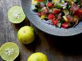 Tartare de thon à l'ananas Victoria, coriandre et huile de cacahuètes grillées