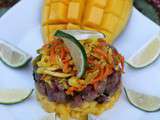 Tartare de thon germon à la mangue et aux achards de légumes