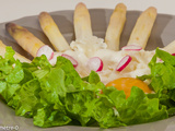 Asperges aux oeufs et à la crème de chou fleur