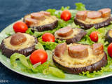 Bouchées d’aubergine à la saucisse fumée et au fromage
