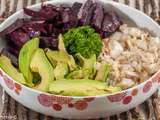 Buddha bowl brochet, avocat et betteraves