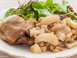 Confit de canard au céleri, poires et châtaignes