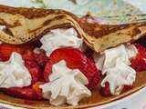 Crêpes aux fraises et à la chantilly