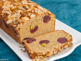Gâteau du matin aux cerises, pistaches et amandes