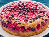 Gâteau tendre aux fruits rouges