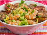 Salade de crevettes, maïs, avocat et tomates