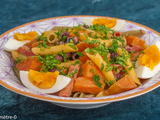 Salade de pâtes de maïs, haricots rouges, patates douces aux oeufs