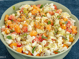 Salade grecque de pastèque, concombre, avocat, feta et graines