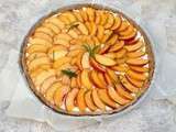 Tarte aux nectarines, pistaches et verveine