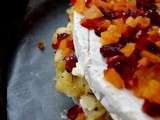 Camembert aux pommes, abricots, cranberries et whisky, au four