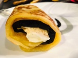 Msemens ou crêpes feuilletées du Magreb roulées à l’aubergine