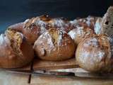 Pain de seigle aux cèpes et aux noix