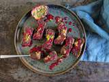 Fondant au chocolat sans gluten, coulis de griottes et fruit de la passion