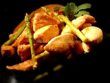 Poulet Au Curry Rouge Et Asperges Vertes