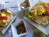 Brochettes de tofu et légumes sur naan épicé