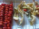 Brochettes de tomates, brochettes de courgettes