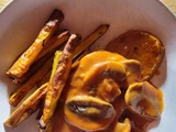 Ragoû de seitan aux champignons sur frites, inspiré de la carbonade flamande, ou poutine au seitan