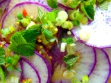 Salade de daïkon, carotte et concombre; une autre salade d'hiver d'ici