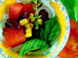 Salade de pastèque, maïs, tomates et haricots rouges