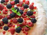 Pavlova aux fruits rouges