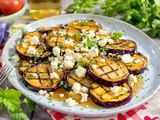L’entrée d’été la plus bluffante : aubergines grillées à la feta