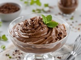 Mousse au chocolat simplifiée : adieu séparation d’œufs et fournaise estivale