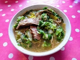 Soupe au bœuf et nouilles chinoises