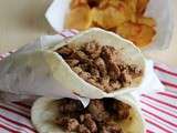 Chili con carne, tortillas et chips de pommes de terre à la paprika