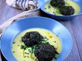 Boulettes de chou kale, sauce à la grecque œuf-citron