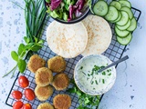 Falafels au four et sauce au yaourt et aux herbes