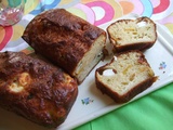 Cake aux courgettes, tomates séchées et fromage de chèvre