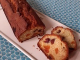 Cake aux dattes et aux abricots secs