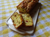 Cake aux tomate séchées, à la féta et à la macédoine