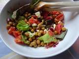 Salade de pois chiches grillés, tomates et féta