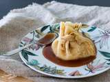 Aumônière de crêpe aux pommes & sauce caramel