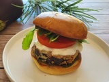Burger Aubergine Panée, Pesto & Mozza
