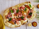 Pinsa nectarines et burrata