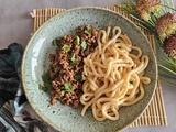 Udon sauce miso-cacahuète & bœuf